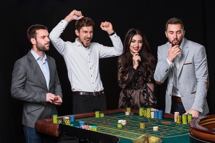 Dealer profesional di meja kasino langsung bobototo dengan streaming berkualitas HD